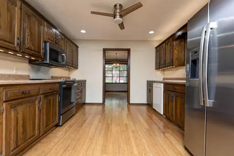 Kitchen - 908 E Mentor St, Springfield, MO 65810 photo 1 of 3