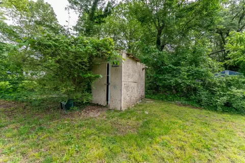 Exterior - 208 Sherman St, Thayer, MO 65791 photo 3 of 5