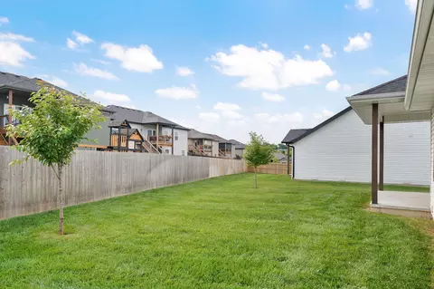 Exterior - 1102 S Strait Ave, Ozark, MO 65721 photo 9 of 9