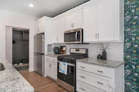 Kitchen - 1102 S Strait Ave, Ozark, MO 65721 photo 3 of 3