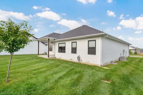 Exterior - 1102 S Strait Ave, Ozark, MO 65721 photo 8 of 9