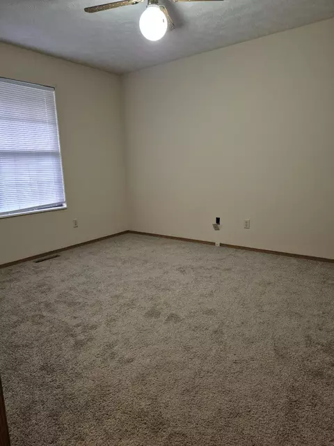 Bedroom - 3467 S Doris Ave, Springfield, MO 65807 photo 3 of 3