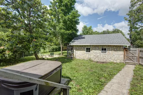 Exterior - 425 N Pine Ave, Republic, MO 65738 photo 7 of 9