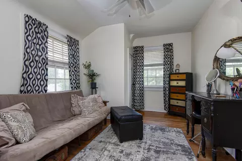 Bedroom - 425 N Pine Ave, Republic, MO 65738 photo 3 of 4
