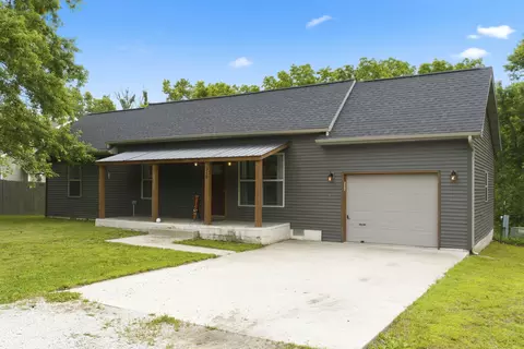 345 Thompson St, Fordland, MO 65652