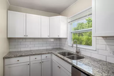 Kitchen - 547 S Hilton Ave, Springfield, MO 65802 photo 2 of 2
