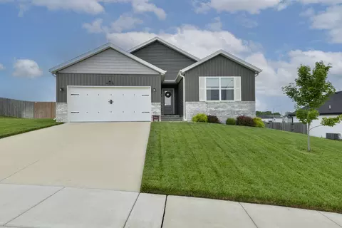 405 N Big Horn Rd, Nixa, MO 65714