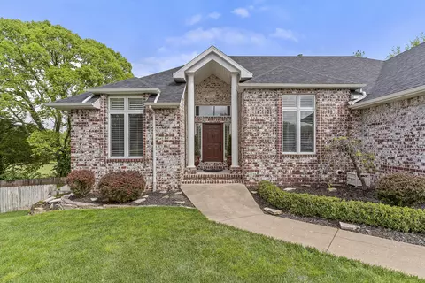 Exterior - 4884 E Kingwood Ct, Springfield, MO 65809 photo 12 of 13