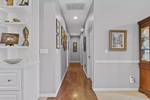 Entry Way - 4884 E Kingwood Ct, Springfield, MO 65809 photo 3 of 3
