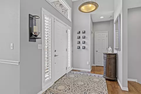 Entry Way - 4884 E Kingwood Ct, Springfield, MO 65809 photo 2 of 3