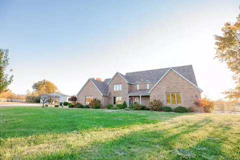 14500 E 1450 Rd, Stockton, MO 65785