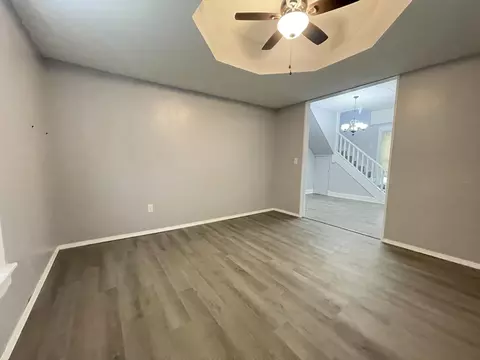 Living - 1422 N Texas Ave, Springfield, MO 65802 photo 1 of 2