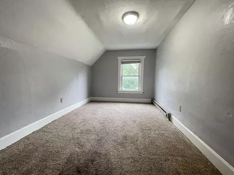 Bedroom - 1422 N Texas Ave, Springfield, MO 65802 photo 3 of 4