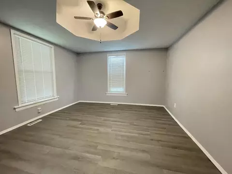 Living - 1422 N Texas Ave, Springfield, MO 65802 photo 2 of 2