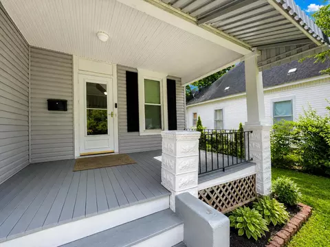 Exterior - 1422 N Texas Ave, Springfield, MO 65802 photo 3 of 7