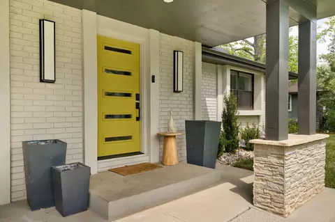 Exterior - 1883 E Cardinal St, Springfield, MO 65804 photo 6 of 14