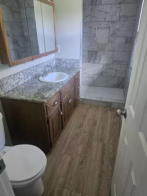 1645 W Swan St, Springfield, MO 65807 photo 8