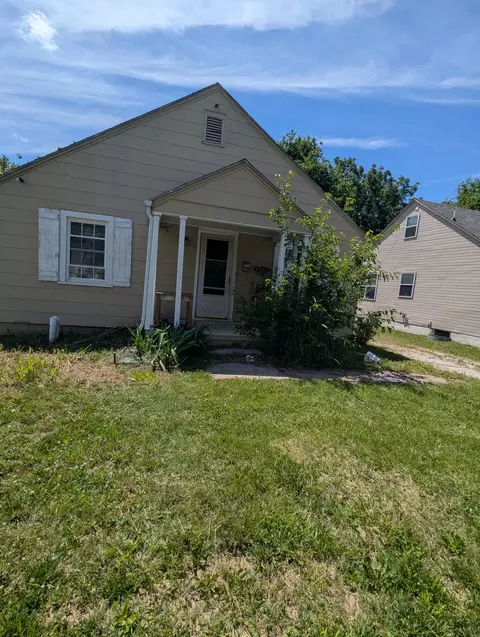 421 S West Ave, Springfield, MO 65806
