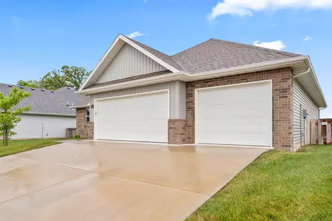 746 E Penzance Cir, Nixa, MO 65714 photo 2