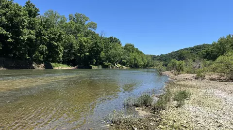 000 Camp Yocum Rd, Galena, MO 65656