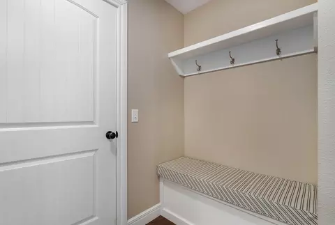 Entry Way - 4318 E Kentbrook Dr, Springfield, MO 65802 photo 3 of 3