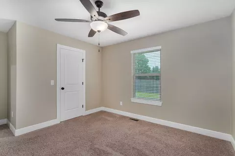 Bedroom - 4318 E Kentbrook Dr, Springfield, MO 65802 photo 5 of 5