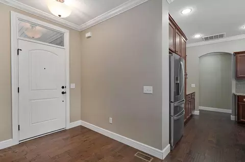 Entry Way - 4318 E Kentbrook Dr, Springfield, MO 65802 photo 1 of 3