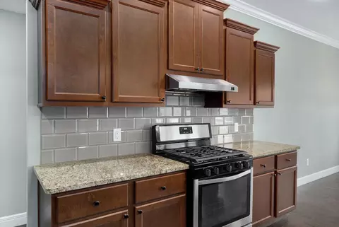 Kitchen - 4318 E Kentbrook Dr, Springfield, MO 65802 photo 3 of 5