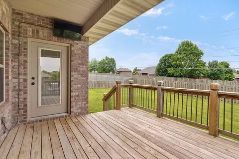 Exterior - 4318 E Kentbrook Dr, Springfield, MO 65802 photo 6 of 11