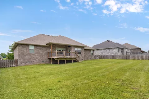 Exterior - 4318 E Kentbrook Dr, Springfield, MO 65802 photo 8 of 11