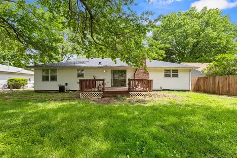 Exterior - 3355 S Robberson Ave, Springfield, MO 65807 photo 5 of 8