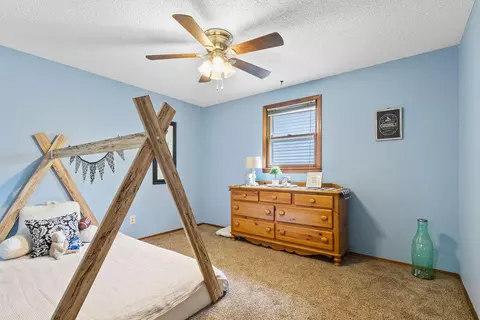 Bedroom - 3355 S Robberson Ave, Springfield, MO 65807 photo 2 of 4