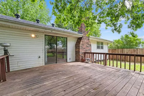 Exterior - 3355 S Robberson Ave, Springfield, MO 65807 photo 7 of 8