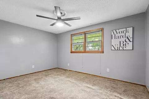 Bedroom - 3355 S Robberson Ave, Springfield, MO 65807 photo 3 of 4