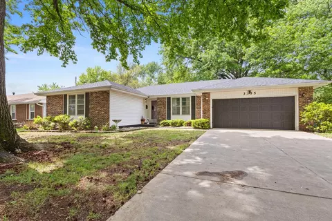 Exterior - 3355 S Robberson Ave, Springfield, MO 65807 photo 2 of 8
