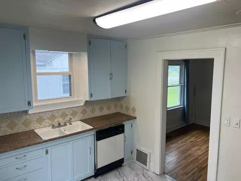 2146 N Franklin Ave, Springfield, MO 65803 photo 16