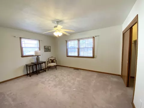Bedroom - 2049 S Brighton Dr, Springfield, MO 65804 photo 5 of 5