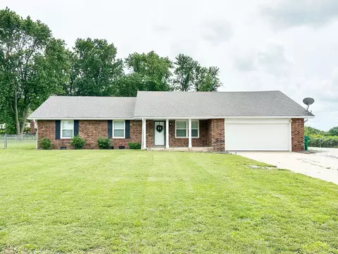 8686 Fairway St, Willard, MO 65781