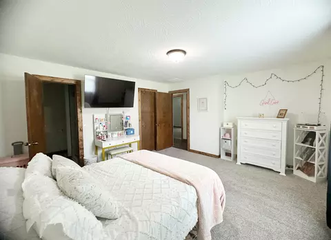 Bedroom - 8686 Fairway St, Willard, MO 65781 photo 2 of 8