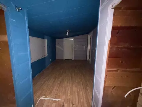 Entry Way - 2516 W Elm St, Springfield, MO 65806 photo 3 of 3