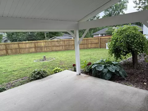 Exterior - 6208 E Spring Circle Dr, Springfield, MO 65809 photo 14 of 16