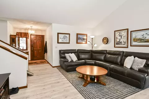 Entry Way - 6208 E Spring Circle Dr, Springfield, MO 65809 photo 1 of 3