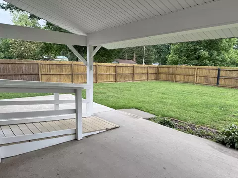 Exterior - 6208 E Spring Circle Dr, Springfield, MO 65809 photo 11 of 16