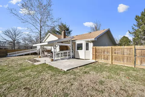 Exterior - 6208 E Spring Circle Dr, Springfield, MO 65809 photo 9 of 16