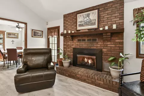 Living - 6208 E Spring Circle Dr, Springfield, MO 65809 photo 3 of 4