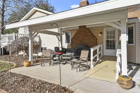 Exterior - 6208 E Spring Circle Dr, Springfield, MO 65809 photo 10 of 16
