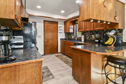 Kitchen - 6208 E Spring Circle Dr, Springfield, MO 65809 photo 1 of 8