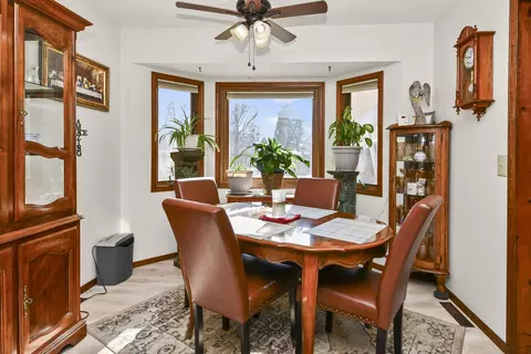 Dining - 6208 E Spring Circle Dr, Springfield, MO 65809 photo 3 of 3