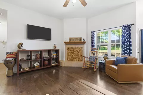 Living - 1500 N 14th St, Ozark, MO 65721 photo 1 of 1
