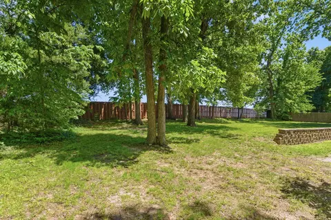 Exterior - 1500 N 14th St, Ozark, MO 65721 photo 5 of 7